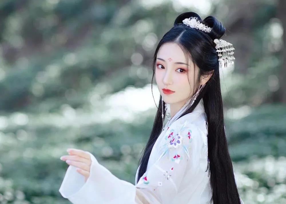 邯鄲遠(yuǎn)大發(fā)展中等專(zhuān)業(yè)學(xué)校：人最大的教養(yǎng)，就是和顏悅色！